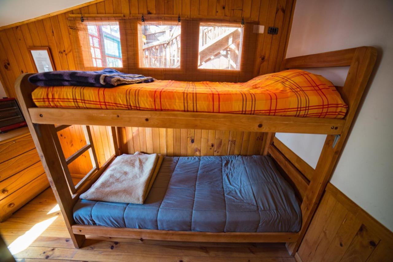 Rio Libre Pucon Party Hostel Экстерьер фото